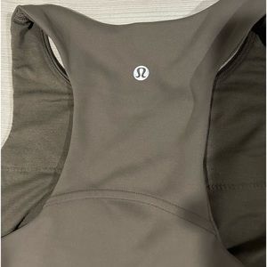 Lululemon women’s Aline tank top size 6
